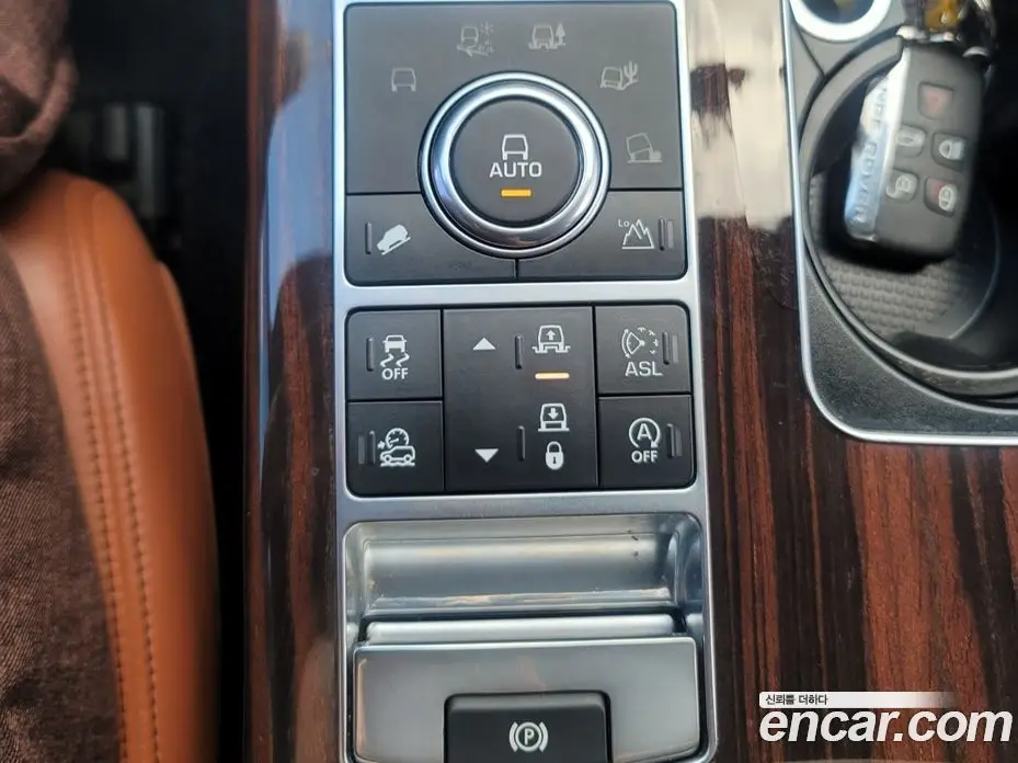 Land Rover Range Rover 2015 5.0 автомат (гидро), фото 14 Land Rover Range Rover 2015 5.0 автомат (гидро), фото 14