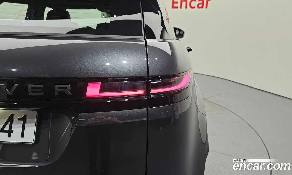 Land Rover Range Rover Evoque 2026 2.0 автомат (гидро), фото 19 Land Rover Range Rover Evoque 2026 2.0 автомат (гидро), фото 19