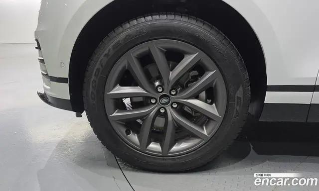 Land Rover Range Rover Velar 2026 2.0 автомат (гидро), миниатюра 5