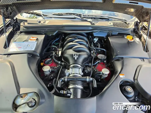 Maserati GranTurismo 2018 4.7 автомат (гидро), миниатюра 8