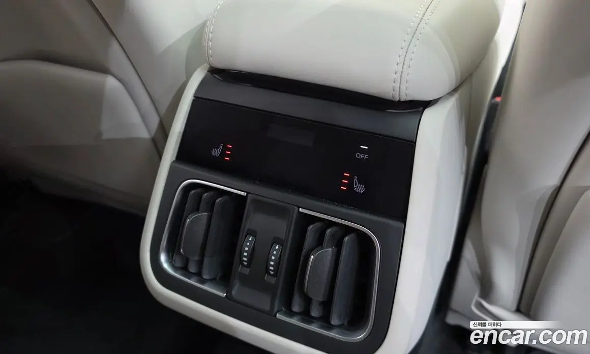Maserati Grecale 2023 2.0 автомат (гидро), фото 18