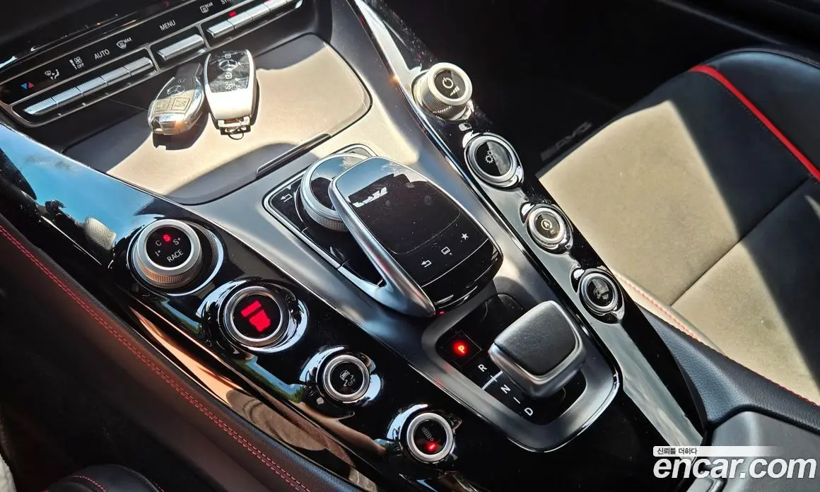 Mercedes-Benz AMG GT 2016 4.0 автомат (гидро), фото 16 Mercedes-Benz AMG GT 2016 4.0 автомат (гидро), фото 16