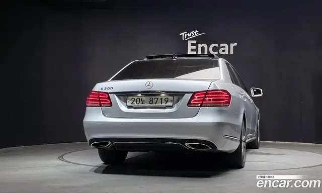 Mercedes-Benz E-Class 2014 3.5 автомат (гидро), миниатюра 4