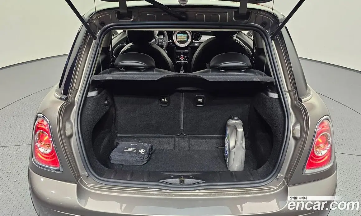 Mini Cooper 2011 1.6 автомат (гидро), фото 20