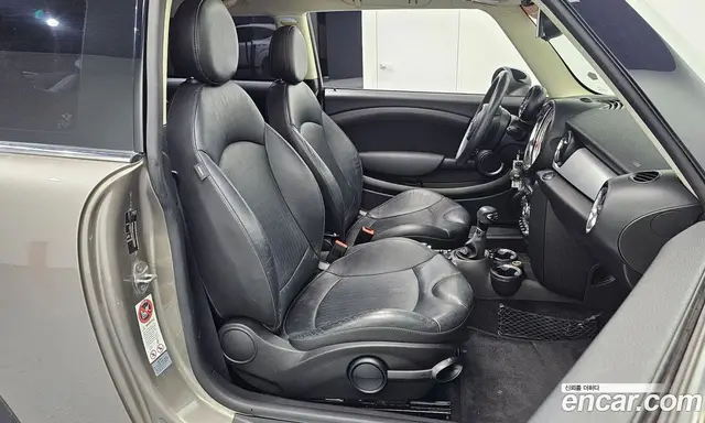 Mini Cooper 2011 1.6 автомат (гидро), миниатюра 10