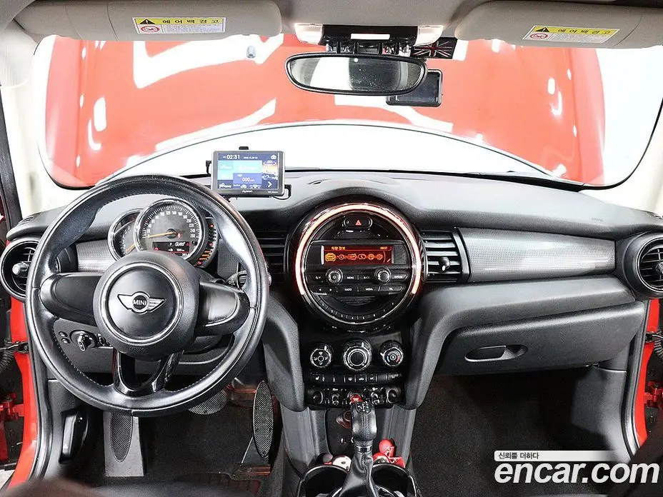 Mini Cooper 2016 1.5 автомат (гидро), фото 15 Mini Cooper 2016 1.5 автомат (гидро), фото 15