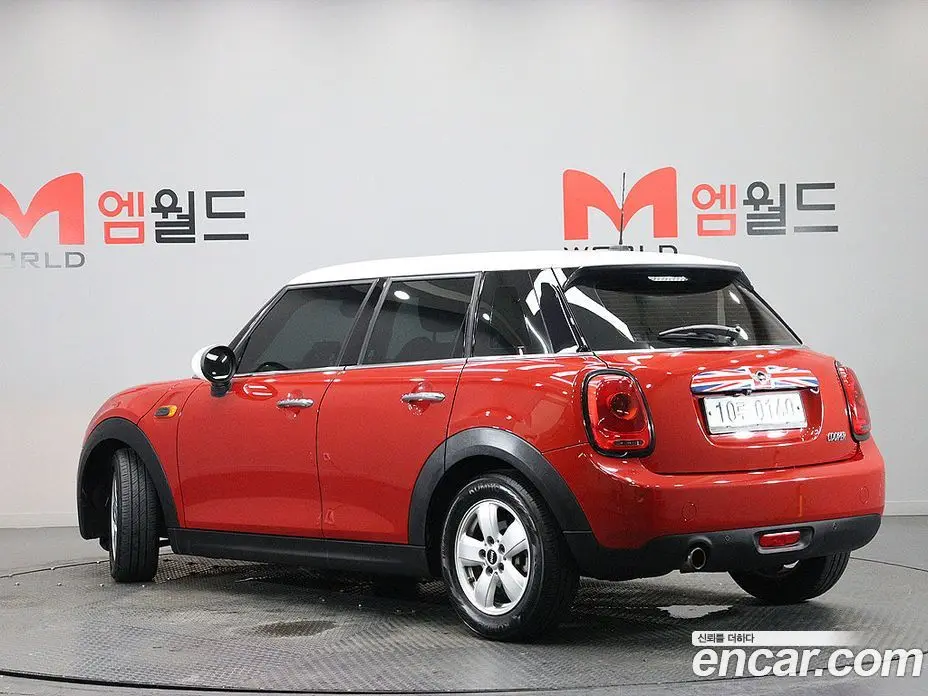 Mini Cooper 2016 1.5 автомат (гидро), фото 4 Mini Cooper 2016 1.5 автомат (гидро), фото 4