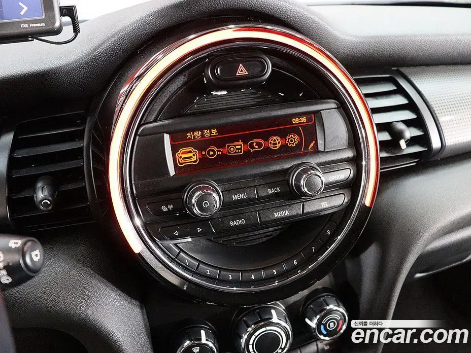 Mini Cooper 2016 1.5 автомат (гидро), фото 8 Mini Cooper 2016 1.5 автомат (гидро), фото 8