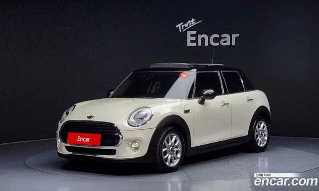 Mini Cooper, 2018, 69 118 км