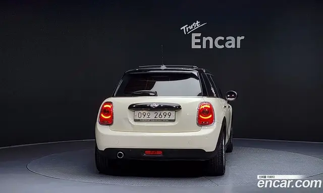 Mini Cooper 2018 1.5 автомат (гидро), миниатюра 4 Mini Cooper 2018 1.5 автомат (гидро), миниатюра 4