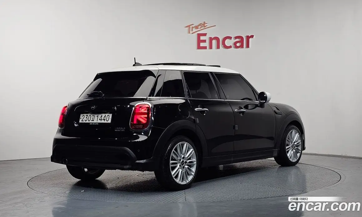 Mini Cooper 2021 1.5 автомат (гидро), фото 1 Mini Cooper 2021 1.5 автомат (гидро), фото 1
