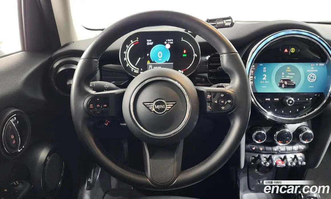 Mini Cooper 2021 1.5 автомат (гидро), фото 12 Mini Cooper 2021 1.5 автомат (гидро), фото 12