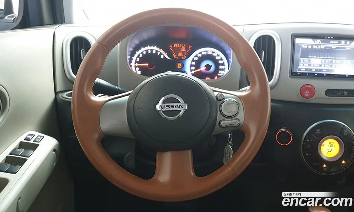Nissan Cube 2011 1.8 автомат (гидро), фото 12