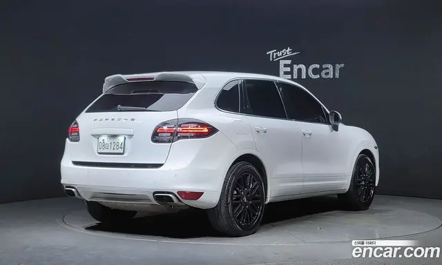 Porsche Cayenne 2012 3.0 автомат (гидро), миниатюра 2 Porsche Cayenne 2012 3.0 автомат (гидро), миниатюра 2