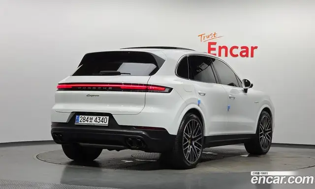 Porsche Cayenne 2024 3.0 автомат (гидро), миниатюра 2 Porsche Cayenne 2024 3.0 автомат (гидро), миниатюра 2