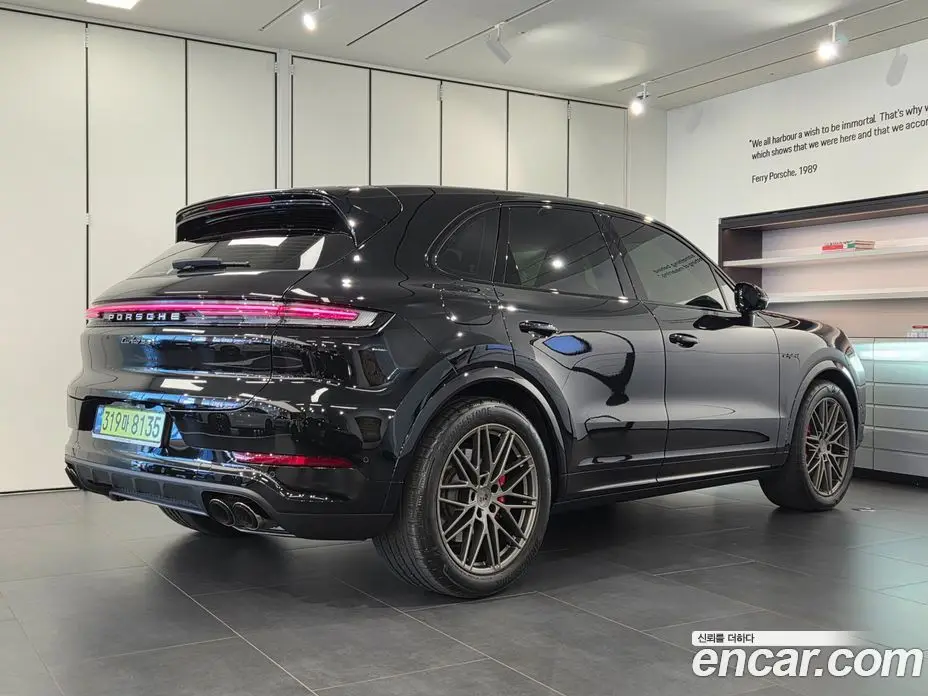 Porsche Cayenne 2025 4.0 автомат (гидро), фото 2 Porsche Cayenne 2025 4.0 автомат (гидро), фото 2