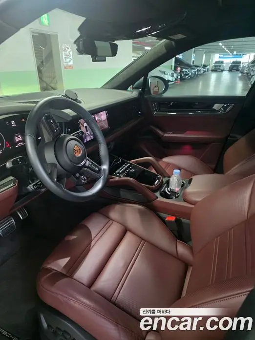 Porsche Cayenne 2025 4.0 автомат (гидро), миниатюра 7