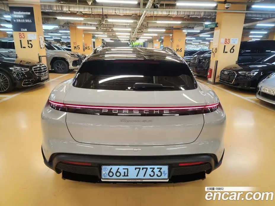 Porsche Taycan 2022 0.1 автомат (гидро), фото 2 Porsche Taycan 2022 0.1 автомат (гидро), фото 2