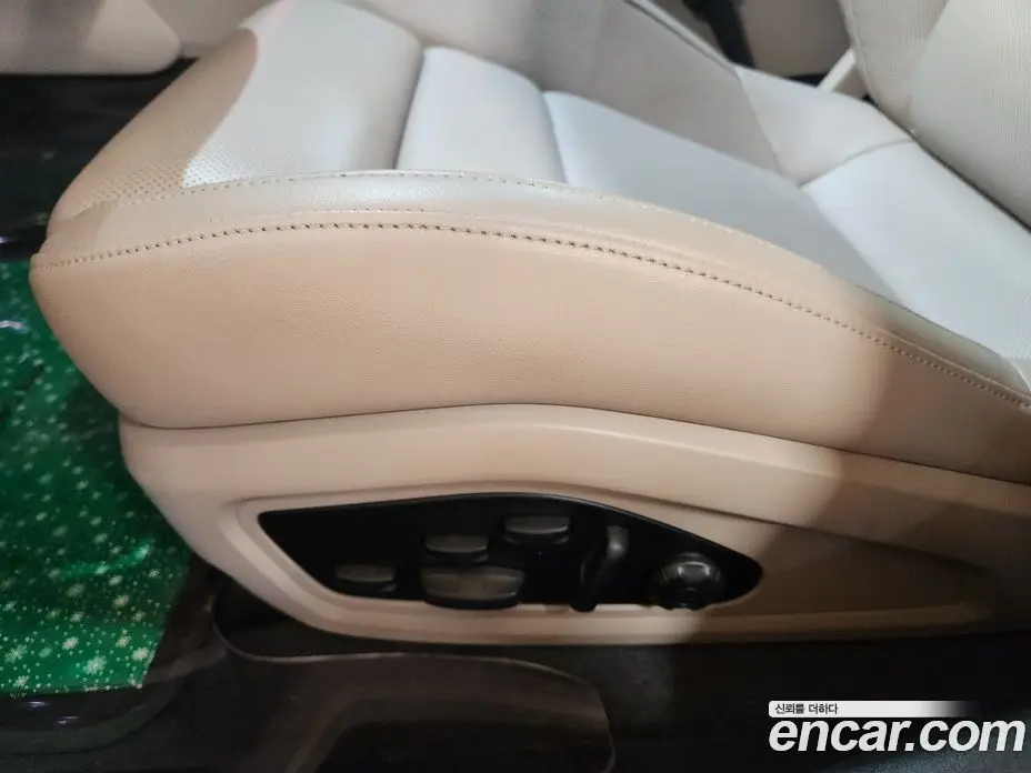 Porsche Taycan 2022 0.1 автомат (гидро), фото 17 Porsche Taycan 2022 0.1 автомат (гидро), фото 17