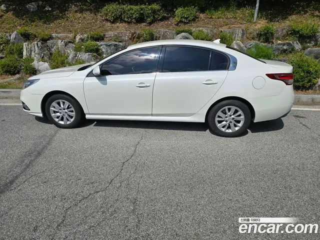Renault (Samsung) SM5 2015 1.5 автомат (гидро), миниатюра 5 Renault (Samsung) SM5 2015 1.5 автомат (гидро), миниатюра 5