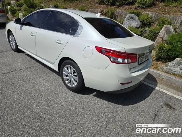 Renault (Samsung) SM5 2015 1.5 автомат (гидро), миниатюра 6 Renault (Samsung) SM5 2015 1.5 автомат (гидро), миниатюра 6