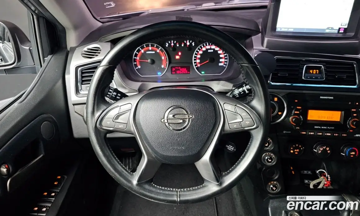 SsangYong Korando 2016 2.0 автомат (гидро), фото 13