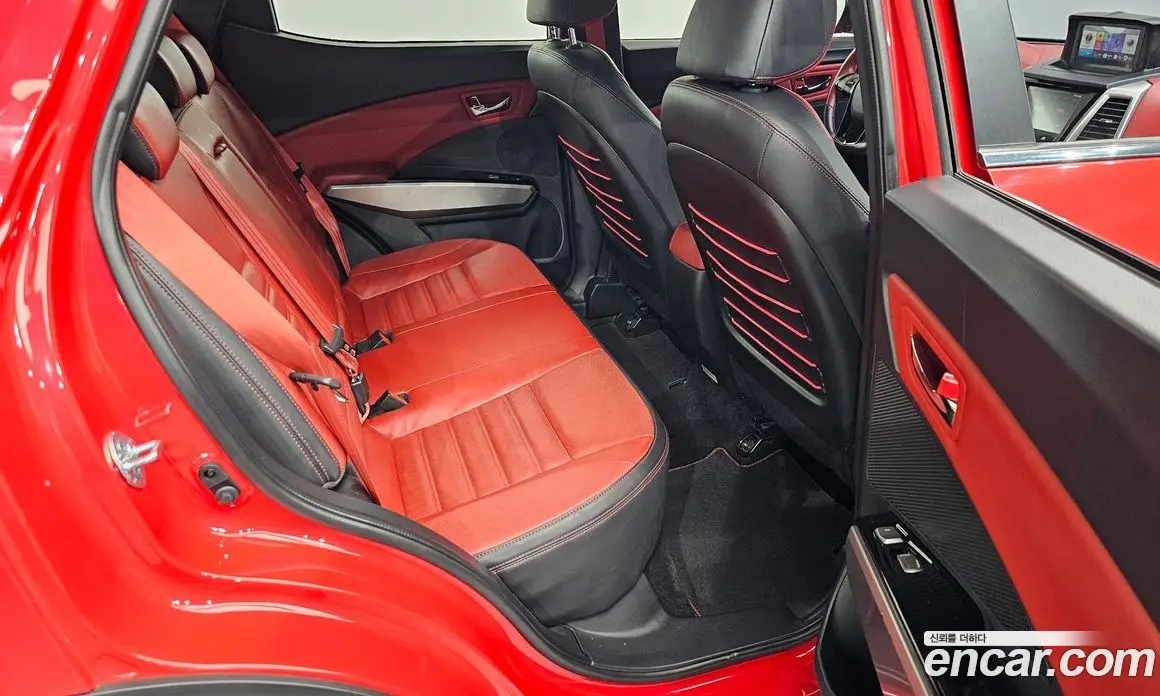 SsangYong TIBOLI 2015 1.6 автомат (гидро), фото 12