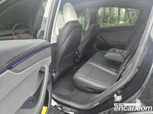 Tesla Model Y 2025 автомат (гидро), миниатюра 7