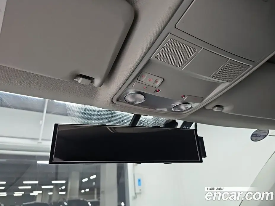 Volkswagen Tiguan 2015 2.0 автомат (гидро), фото 16 Volkswagen Tiguan 2015 2.0 автомат (гидро), фото 16