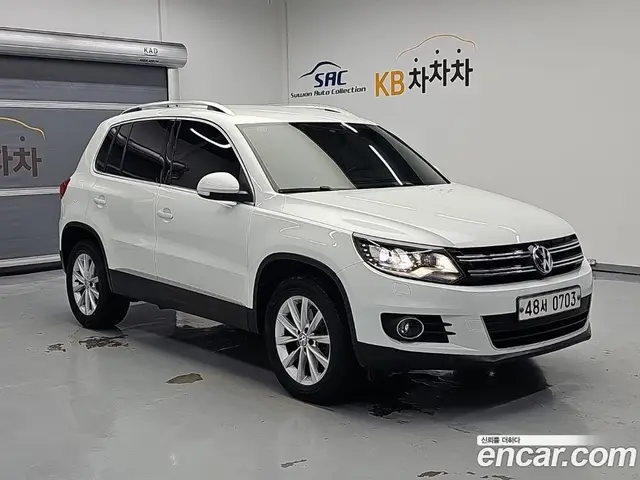 Volkswagen Tiguan 2015 2.0 автомат (гидро), миниатюра 4 Volkswagen Tiguan 2015 2.0 автомат (гидро), миниатюра 4