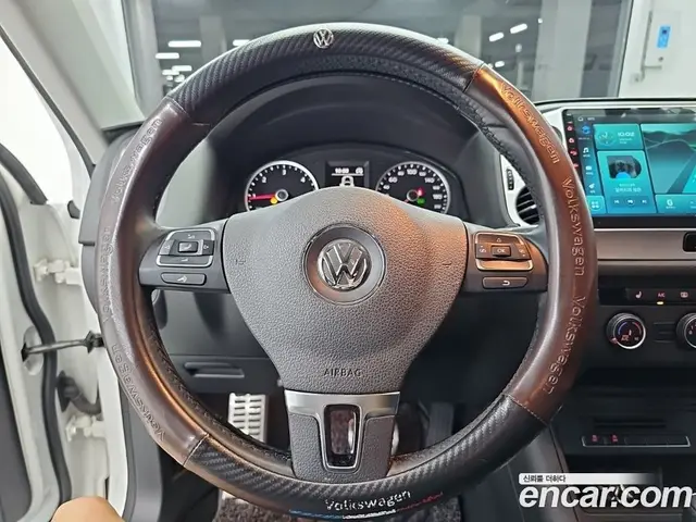 Volkswagen Tiguan 2015 2.0 автомат (гидро), миниатюра 9 Volkswagen Tiguan 2015 2.0 автомат (гидро), миниатюра 9
