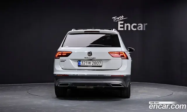 Volkswagen Tiguan 2020 2.0 автомат (гидро), миниатюра 4