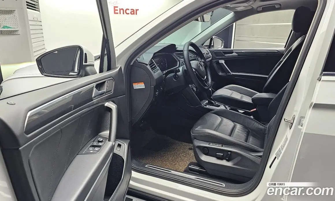 Volkswagen Tiguan 2020 2.0 автомат (гидро), фото 10