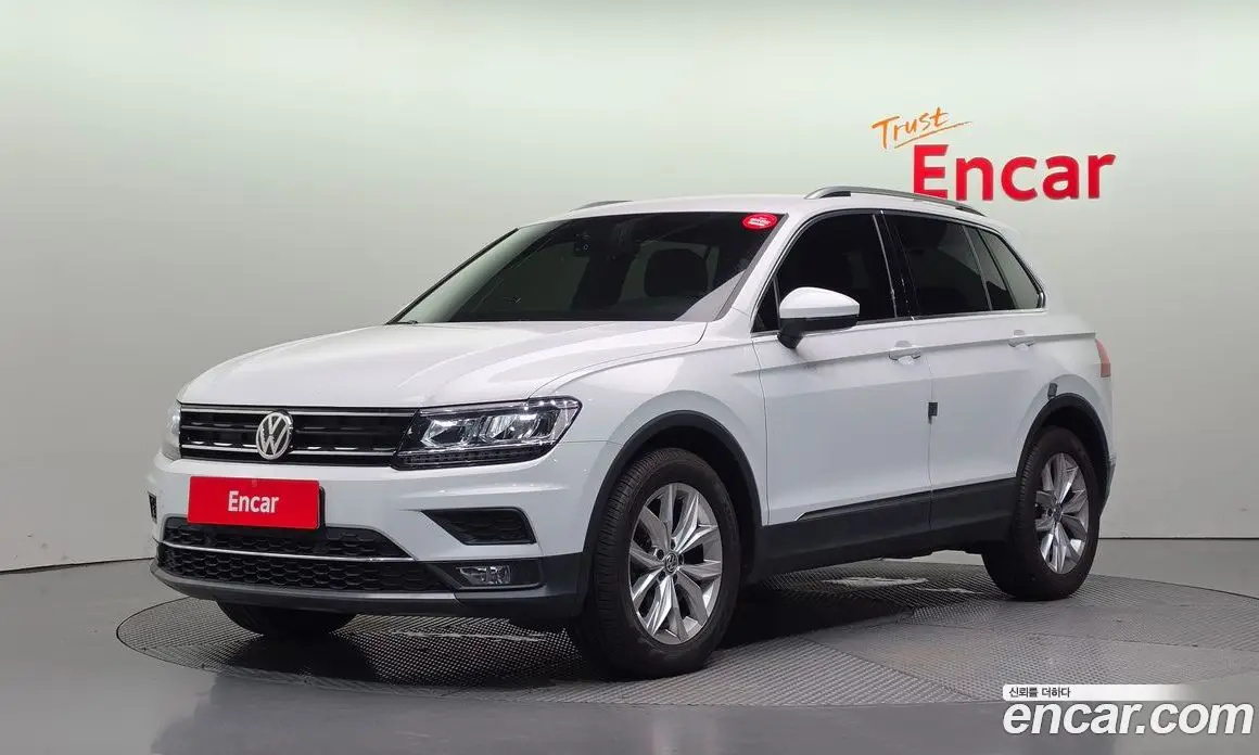 Volkswagen Tiguan 2020 2.0 автомат (гидро), фото 1 Volkswagen Tiguan 2020 2.0 автомат (гидро), фото 1