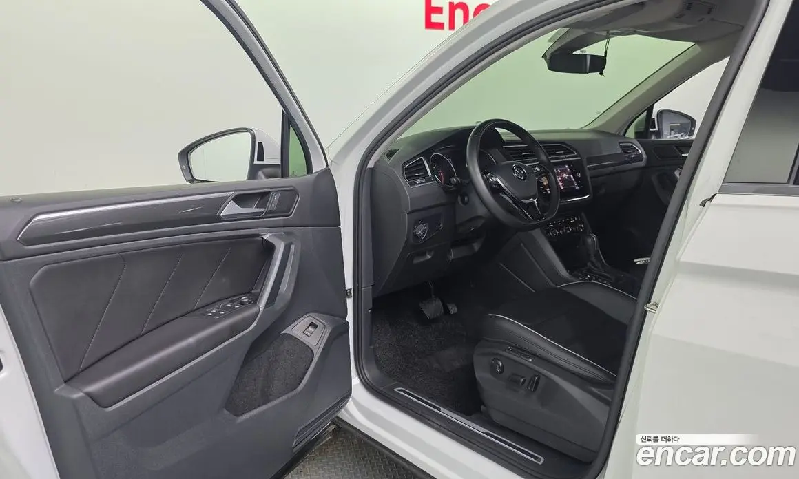 Volkswagen Tiguan 2020 2.0 автомат (гидро), фото 11 Volkswagen Tiguan 2020 2.0 автомат (гидро), фото 11
