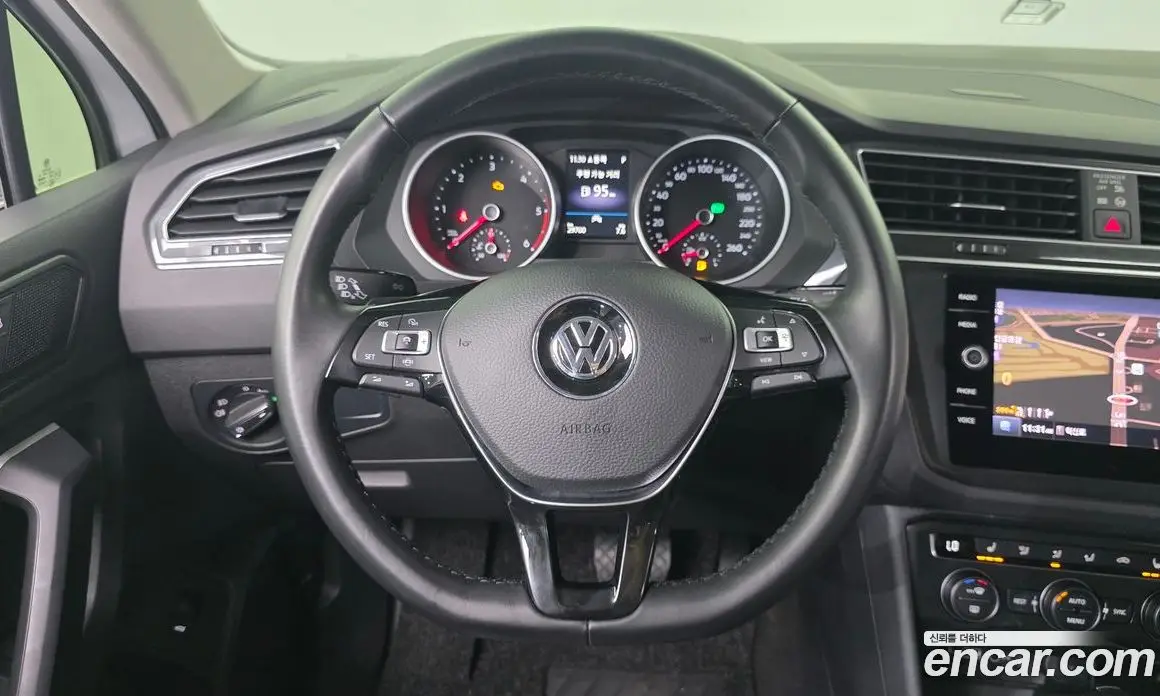 Volkswagen Tiguan 2020 2.0 автомат (гидро), фото 13 Volkswagen Tiguan 2020 2.0 автомат (гидро), фото 13