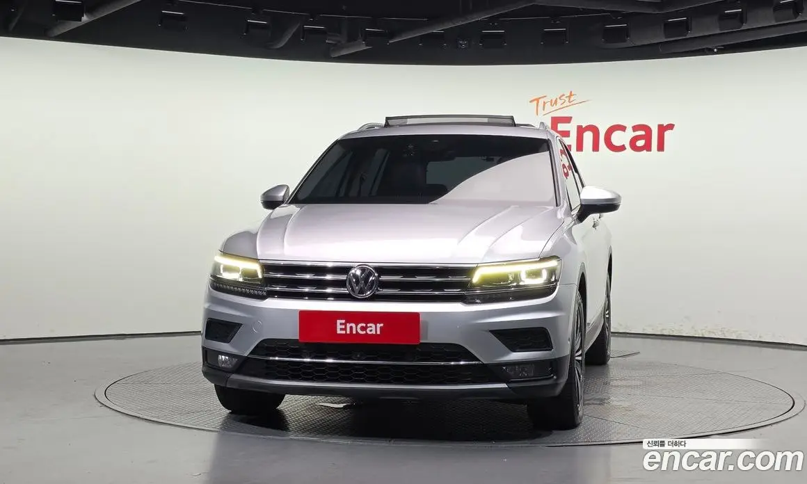 Volkswagen Tiguan 2020 2.0 автомат (гидро), фото 3
