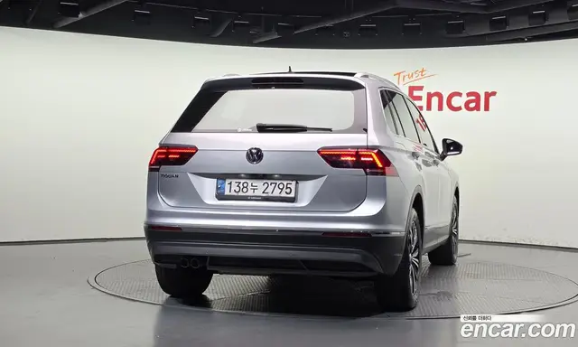 Volkswagen Tiguan 2020 2.0 автомат (гидро), миниатюра 4