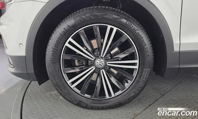 Volkswagen Tiguan 2020 2.0 автомат (гидро), миниатюра 5