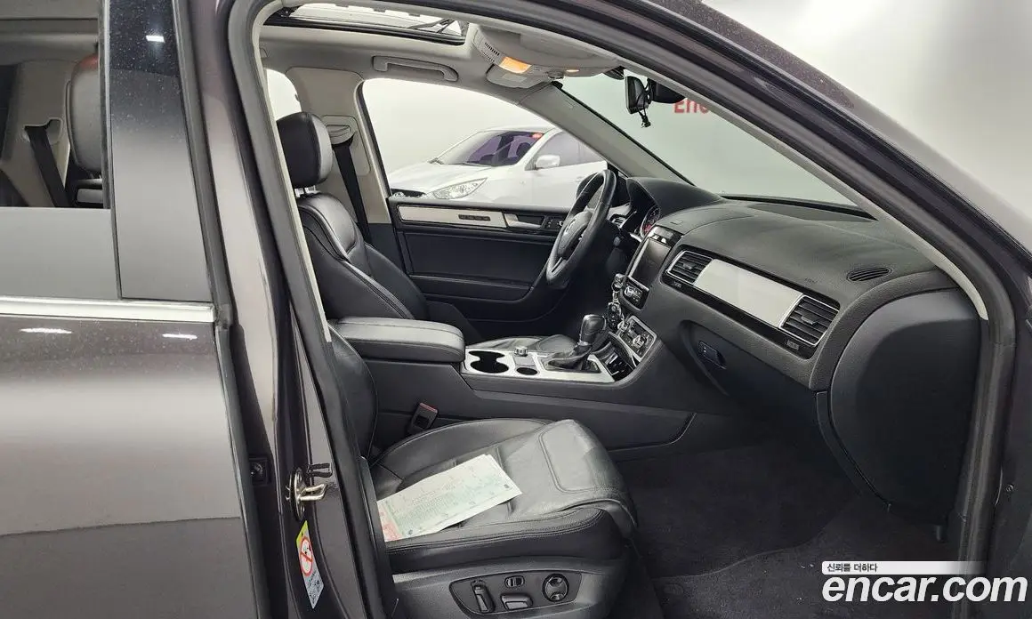Volkswagen Touareg 2013 3.0 автомат (гидро), фото 11