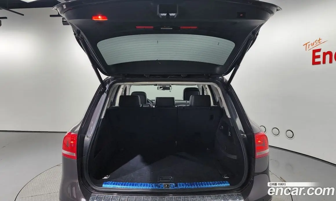 Volkswagen Touareg 2013 3.0 автомат (гидро), фото 20