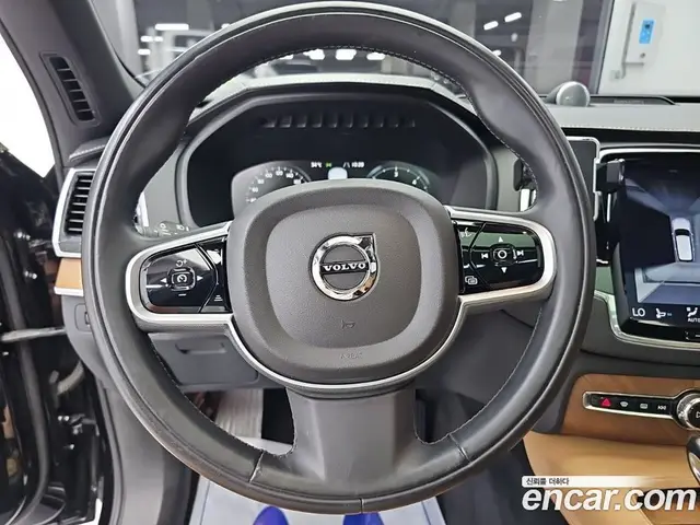 Volvo XC90 2018 2.0 автомат (гидро), миниатюра 9