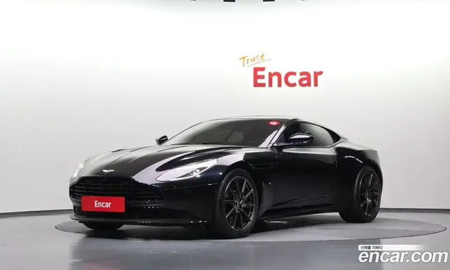 Aston Martin DB11, 2017, 48 440 км Aston Martin DB11, 2017, 48 440 км