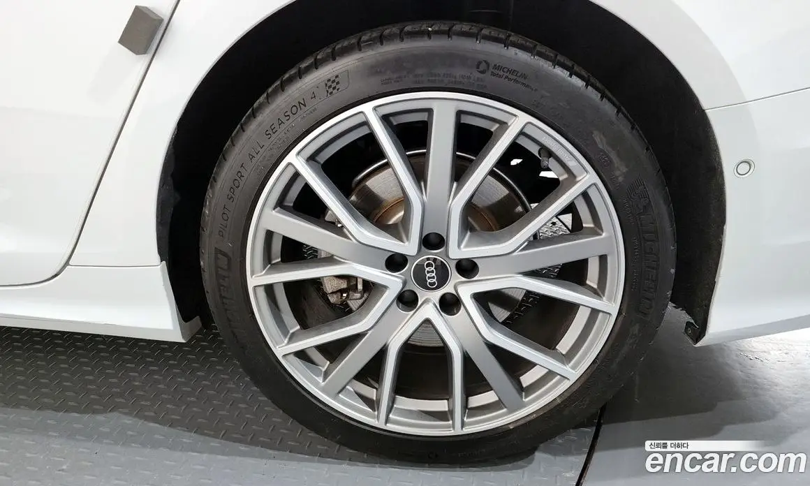 Audi A6 2023 3.0 автомат (гидро), фото 5 Audi A6 2023 3.0 автомат (гидро), фото 5