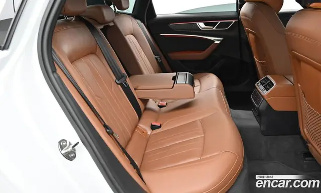 Audi A6 2023 2.0 автомат (гидро), миниатюра 12