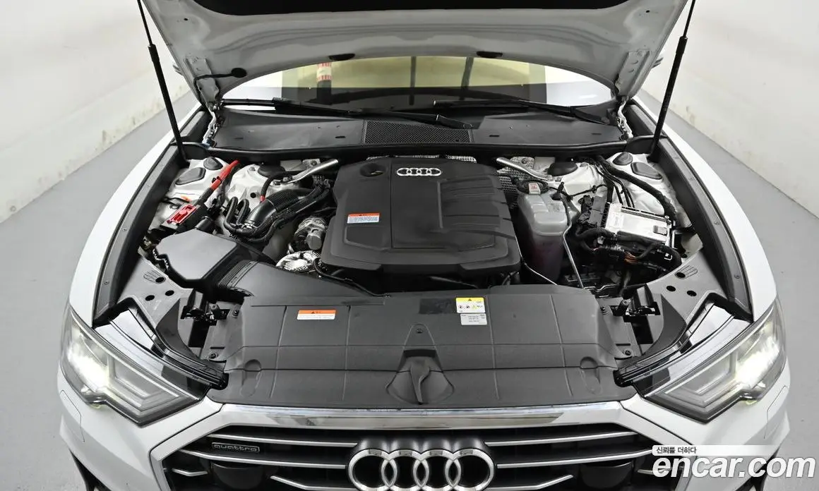 Audi A6 2023 2.0 автомат (гидро), фото 6