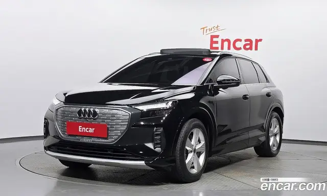 Audi Q4 e-tron, 2023, 27 851 км
