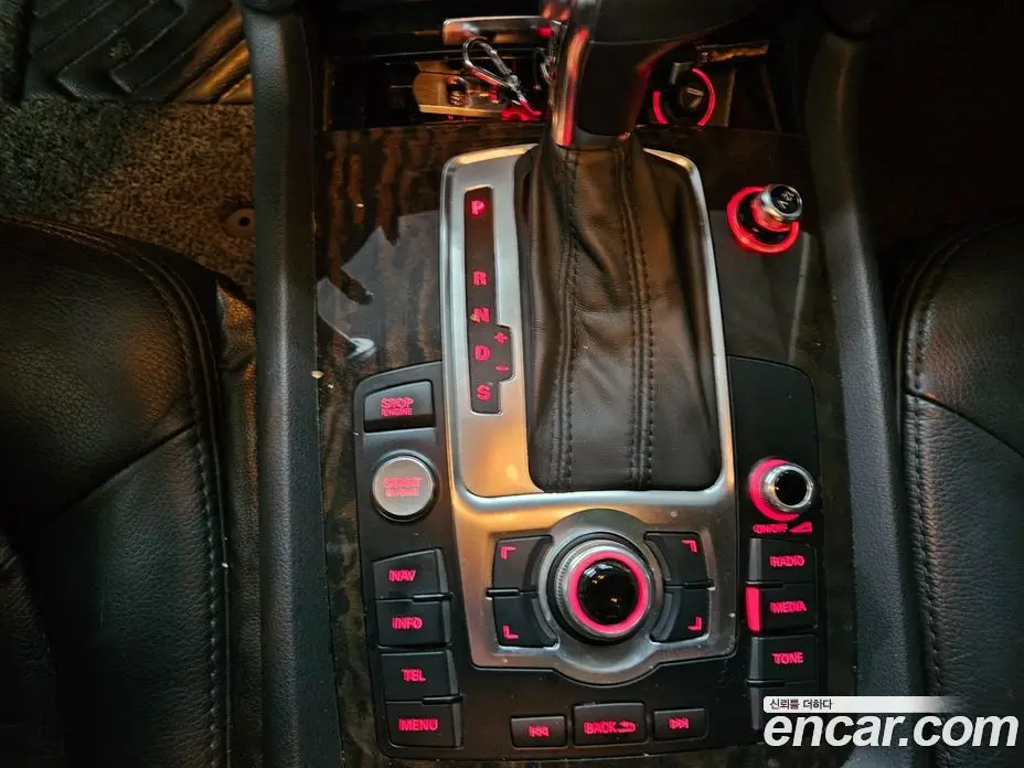 Audi Q7 2015 3.0 автомат (гидро), фото 13 Audi Q7 2015 3.0 автомат (гидро), фото 13