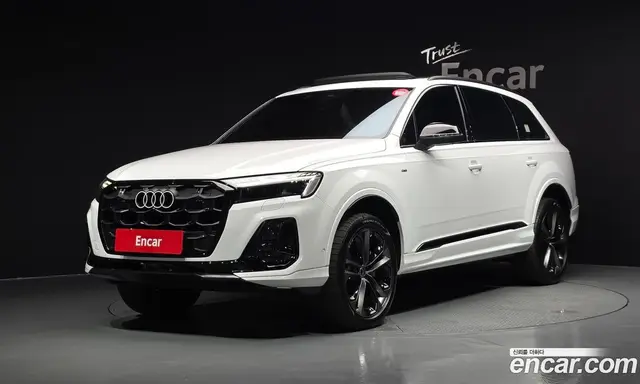 Audi Q7, 2025, 18 314 км