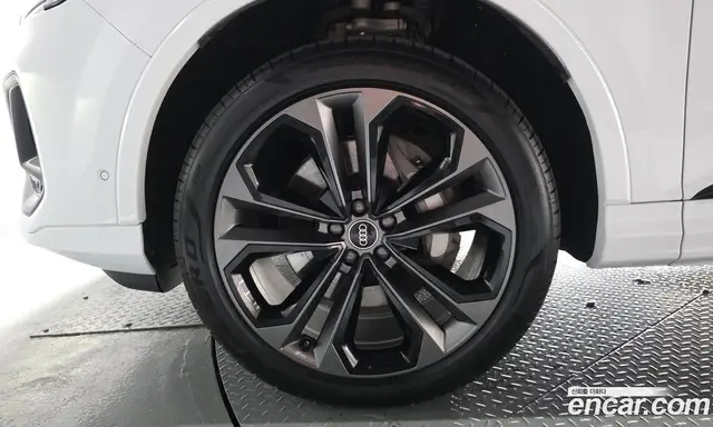 Audi Q7 2025 3.0 автомат (гидро), миниатюра 5